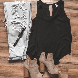 Black Old Navy Tank Top
